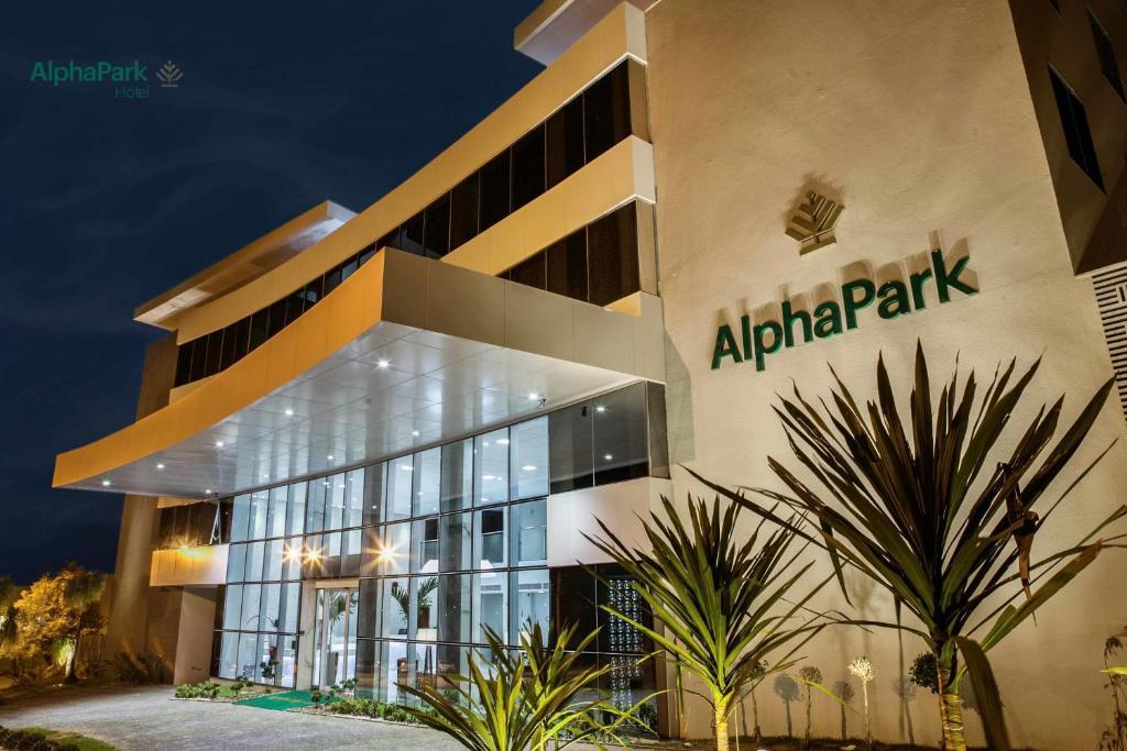 Alphapark Hotel Гояния Экстерьер фото