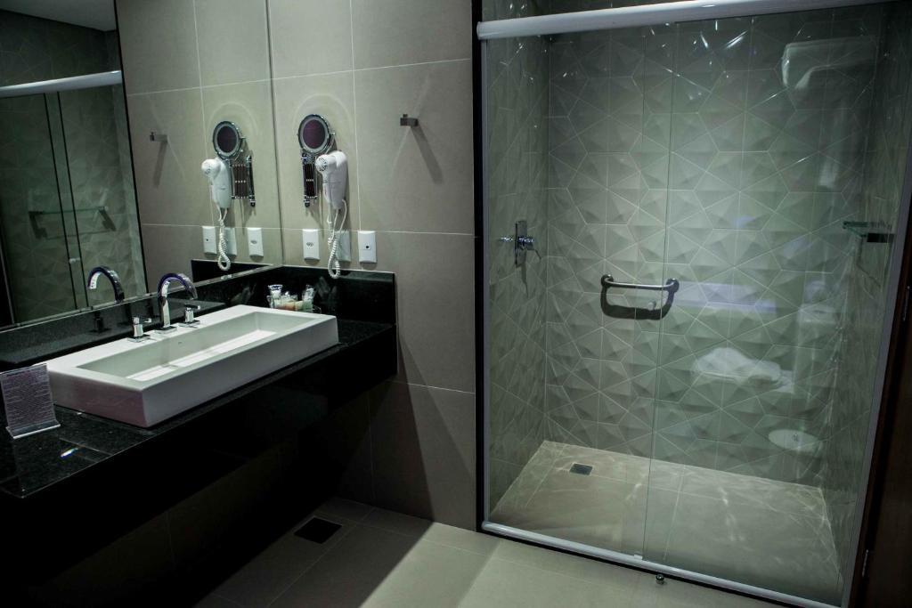 Alphapark Hotel Гояния Экстерьер фото